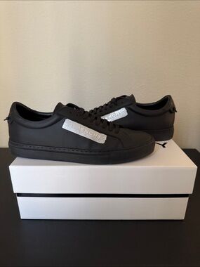 Givenchy Urban Street Sneaker